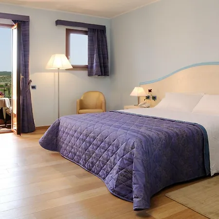Sa Cheya Relais & Готель 4*