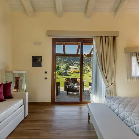 Sa Cheya Relais & Готель 4*